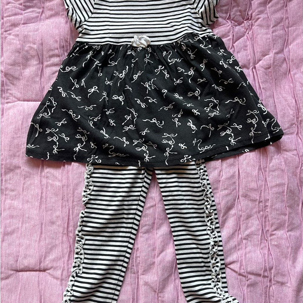 first impressions black & white outfit 3t - lovingly used